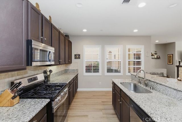 7353 Ellena W 70, Rancho Cucamonga, CA 91730