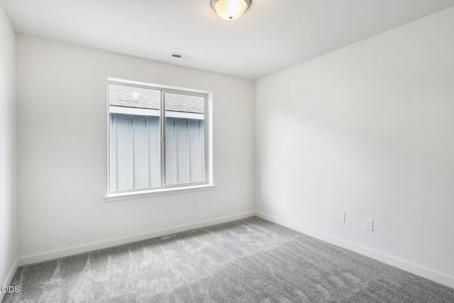 21191 SE Philly Avenue, Bend, OR 97702