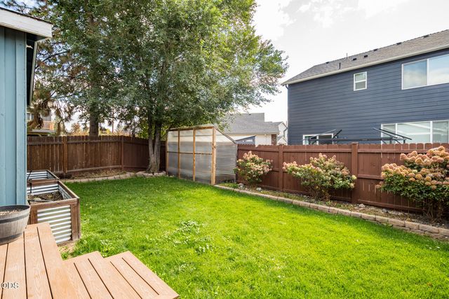 21191 SE Philly Avenue, Bend, OR 97702