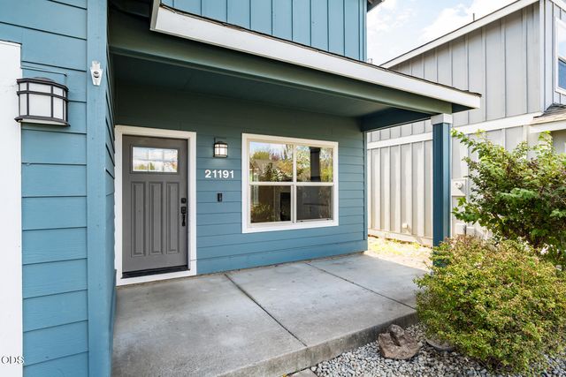 21191 SE Philly Avenue, Bend, OR 97702