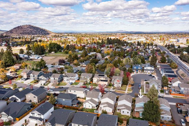 21191 SE Philly Avenue, Bend, OR 97702