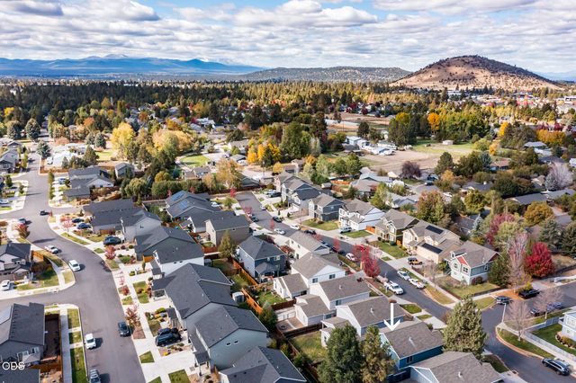 21191 SE Philly Avenue, Bend, OR 97702