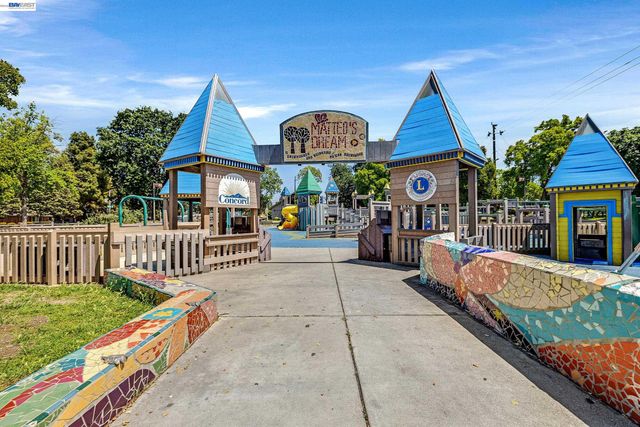 2011 Olivera Rd B, Concord, CA 94520