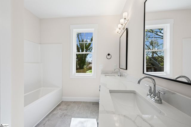 7 Judson Road, Greenville, SC 29611