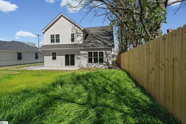 7 Judson Road, Greenville, SC 29611