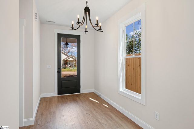 7 Judson Road, Greenville, SC 29611