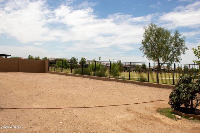 594 S 174th Lane, Goodyear, AZ 85338