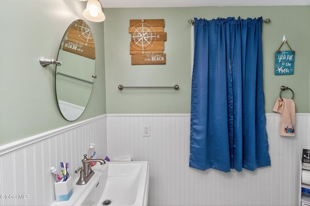 1201 Helderberg Ave Avenue, Schenectady, NY 12306