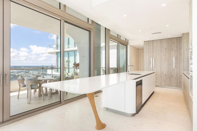 200 Arkona Court 2304, West Palm Beach, FL 33401