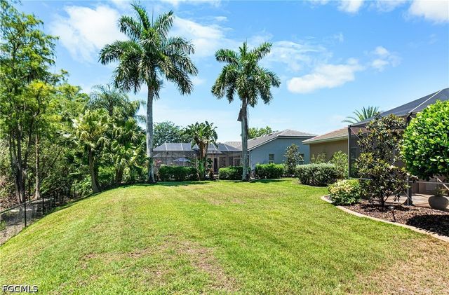 8026 Tiger Palm WAY, Fort Myers, FL 33966