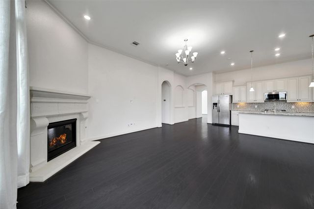 11030 Sarah Bluff Lane, Cypress, TX 77433