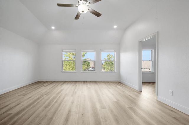 11030 Sarah Bluff Lane, Cypress, TX 77433