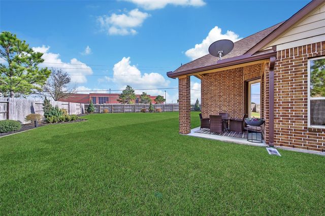 11030 Sarah Bluff Lane, Cypress, TX 77433