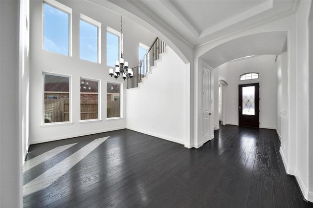 11030 Sarah Bluff Lane, Cypress, TX 77433