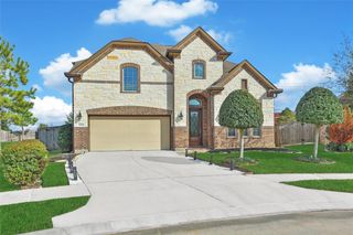 11030 Sarah Bluff Lane, Cypress, TX 77433