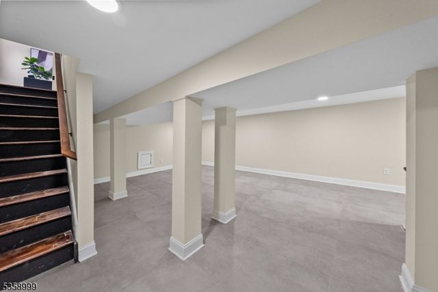 22 Race St, Nutley Twp., NJ 07110