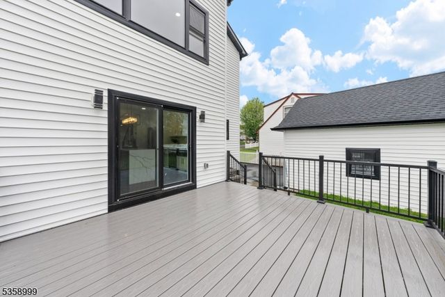 22 Race St, Nutley Twp., NJ 07110
