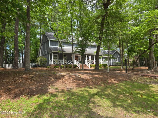 112 Brookview Drive, Jacksonville, NC 28540