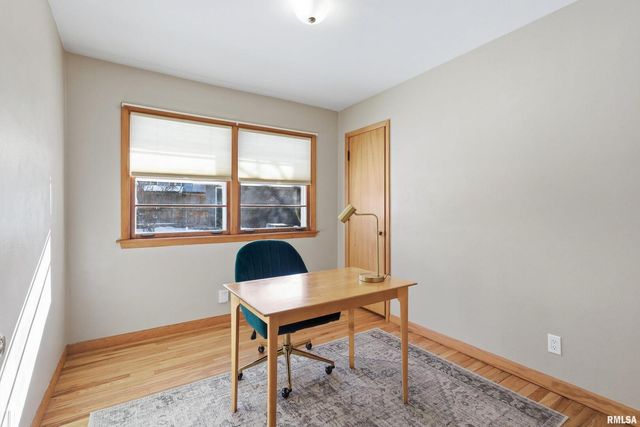 71 CRESTWOOD Terrace, Davenport, IA 52803