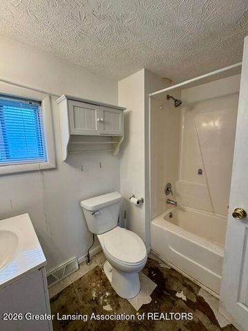 629 S Clemens Avenue, Lansing, MI 48912