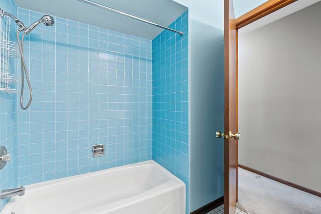 14405 Creekwood Drive, Orland Park, IL 60467