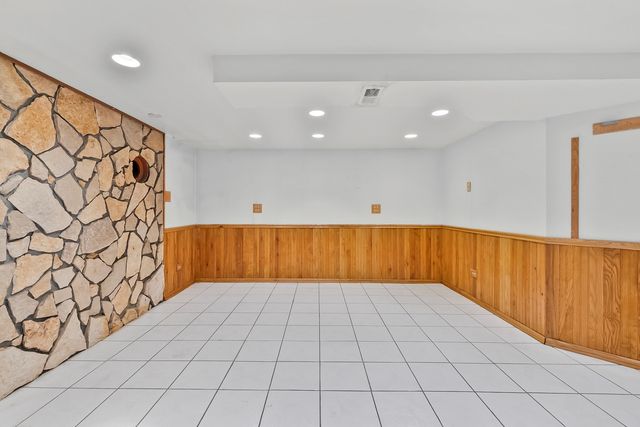 14405 Creekwood Drive, Orland Park, IL 60467