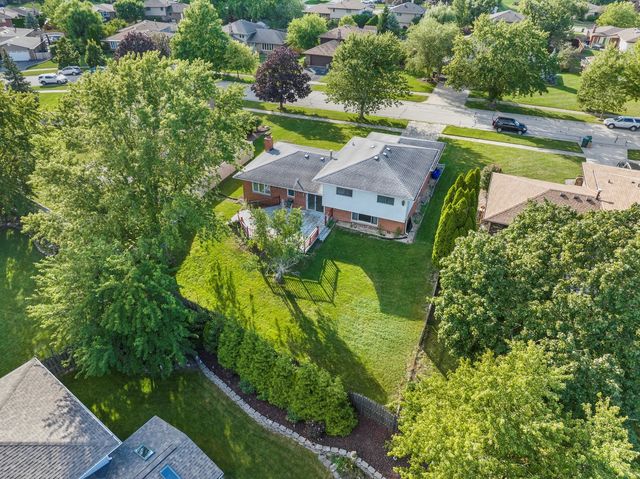 14405 Creekwood Drive, Orland Park, IL 60467