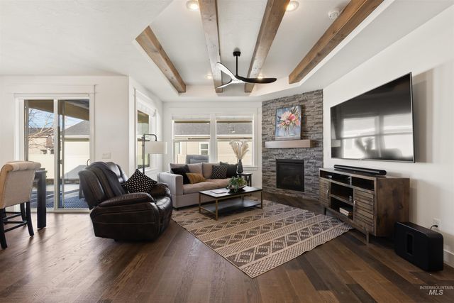 4551 S Lava Springs Loop, Nampa, ID 83686