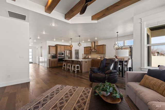 4551 S Lava Springs Loop, Nampa, ID 83686