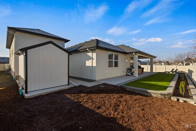 4551 S Lava Springs Loop, Nampa, ID 83686