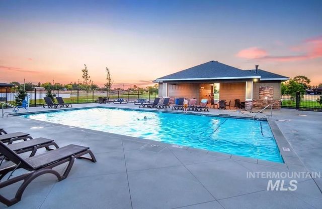 4551 S Lava Springs Loop, Nampa, ID 83686