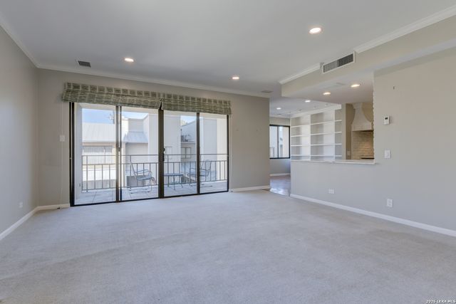 4001 N New Braunfels APT 204A, San Antonio, TX 78209