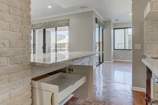 4001 N New Braunfels APT 204A, San Antonio, TX 78209