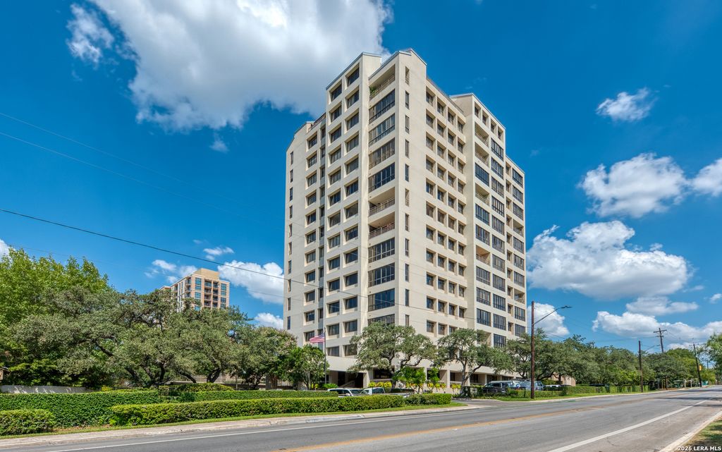 4001 N New Braunfels APT 204A, San Antonio, TX 78209