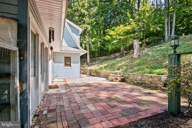 2132 HIGHLAND AVE, Reading, PA 19606