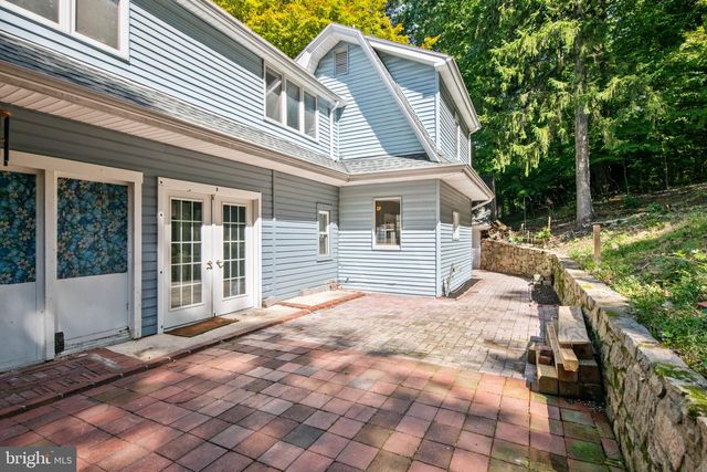 2132 HIGHLAND AVE, Reading, PA 19606