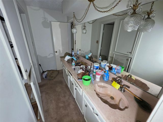 14915 Gladebrook Drive, Houston, TX 77068