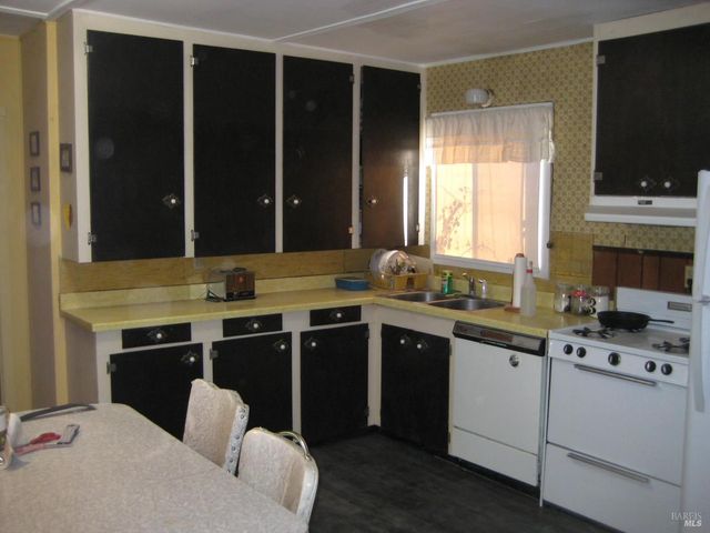6304 6th Ave, Lucerne, CA 95458
