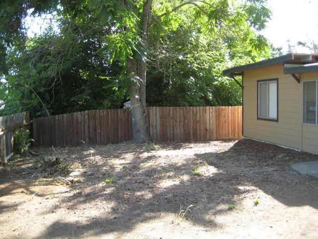 6304 6th Ave, Lucerne, CA 95458