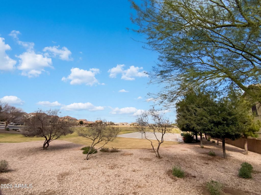 Image 17 of property listing at 21218 E PECAN Lane, Queen Creek, AZ 85142