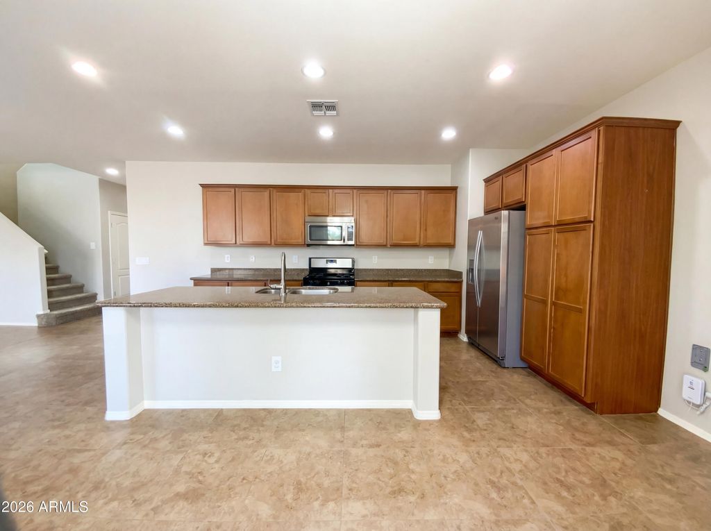 Image 4 of property listing at 21218 E PECAN Lane, Queen Creek, AZ 85142