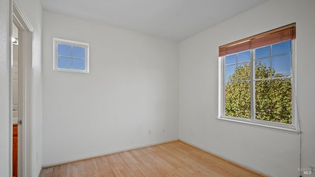 1923 Lansdowne Way, Petaluma, CA 94954