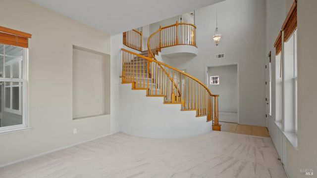 1923 Lansdowne Way, Petaluma, CA 94954