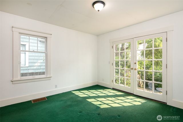 6016 34th Avenue NE, Seattle, WA 98115