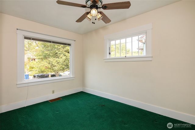6016 34th Avenue NE, Seattle, WA 98115