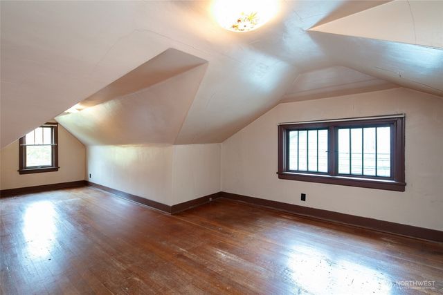 6016 34th Avenue NE, Seattle, WA 98115