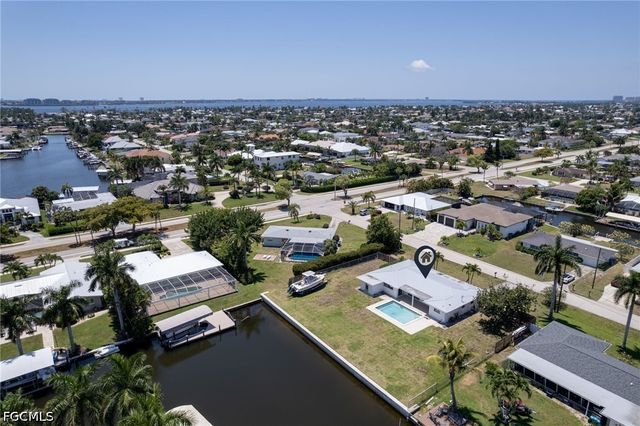 5259 Willow CT, Cape Coral, FL 33904