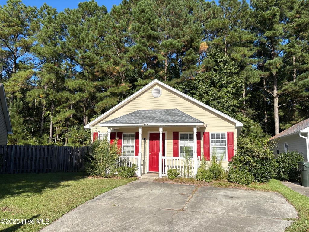 113 Gladiola, New Bern, NC 28562
