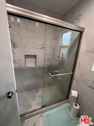 10937 Whitaker Avenue, Granada Hills (los Angeles), CA 91344