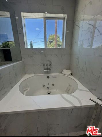 10937 Whitaker Avenue, Granada Hills (los Angeles), CA 91344